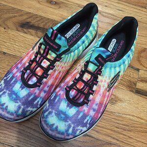 Sketchers wide sneakers